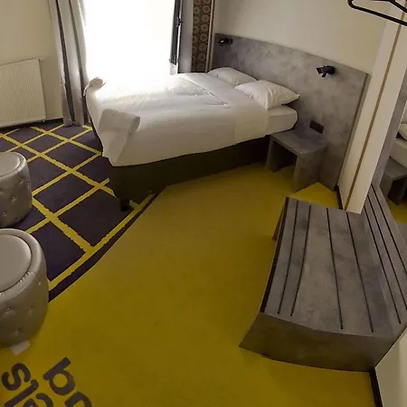 Hotel Nekotel Concept Art Brussel